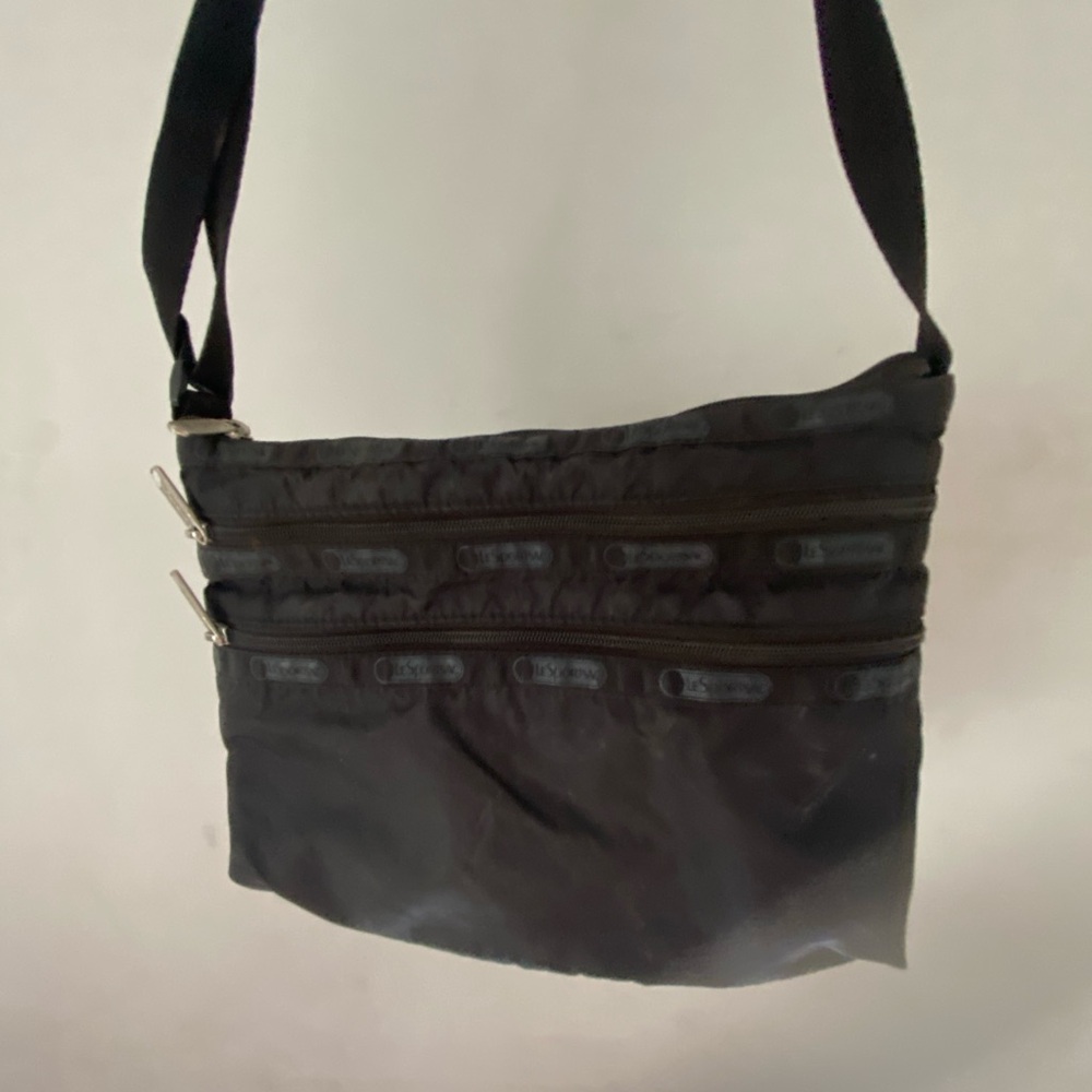 Lesportsac Black Crossbody Shoulder Bag - Lightweight Everyday Carry